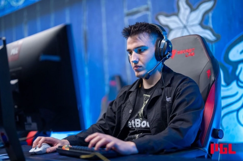Игроки Team Spirit по Dota 2 рассказали об азиатских пабликах и разобрали поражение от MOUZ