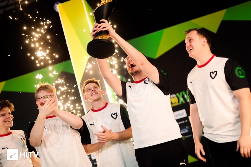 xertioN из MOUZ по Counter-Strike 2 предсказал успех россиянину kl1m