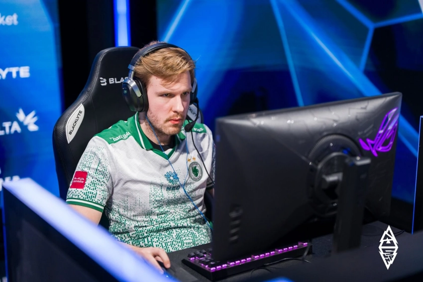 Саппорт Team Falcons по Dota 2 оценил потенциал новых и актуальных героев